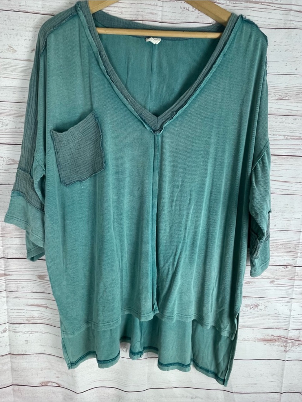 POL Teal Knit V-Neck Oversized Relaxed Tunic Sz M Raw Hem Pocket Boho Festival